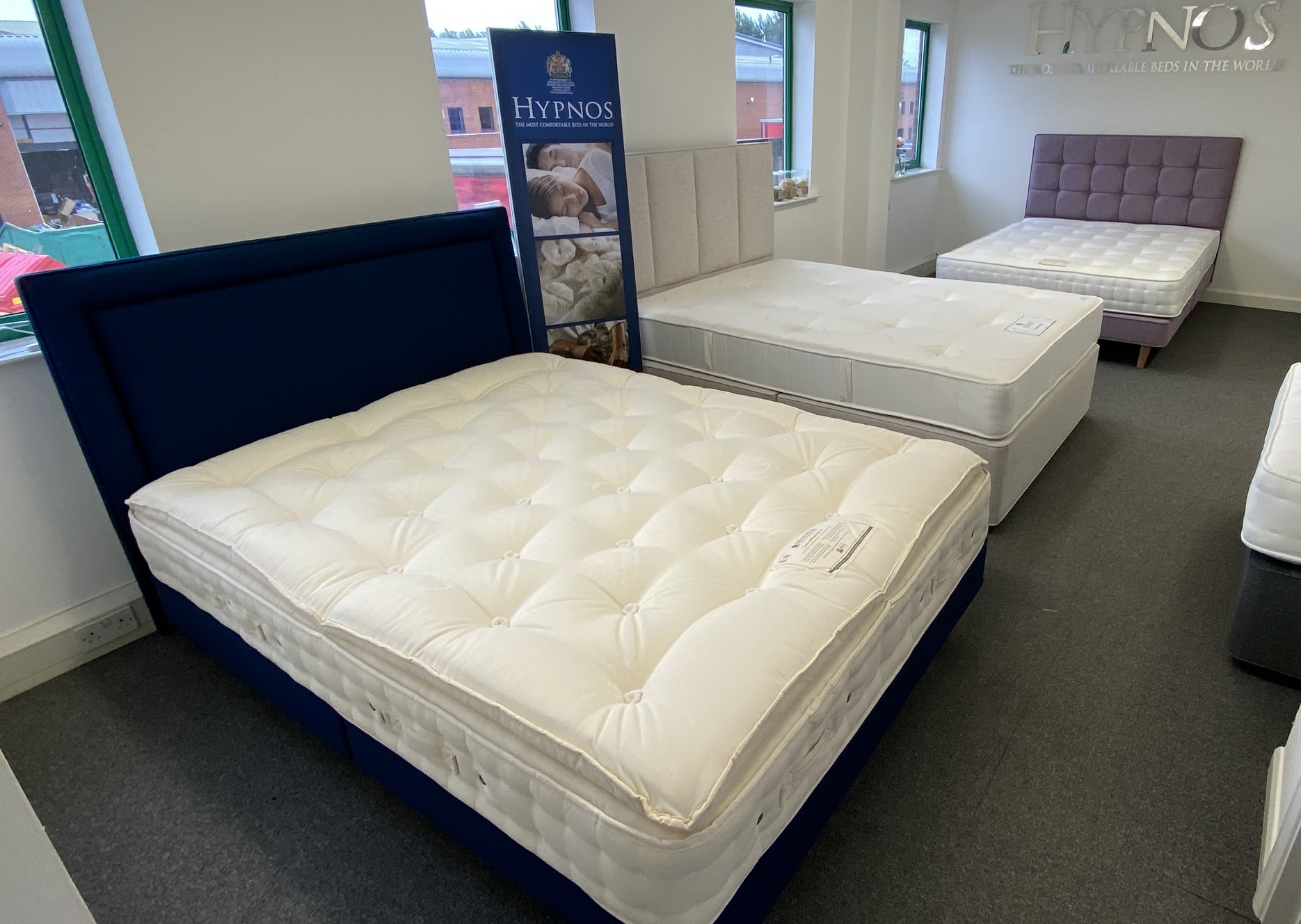 OUR SHOWROOM – Crendon Beds & Furniture